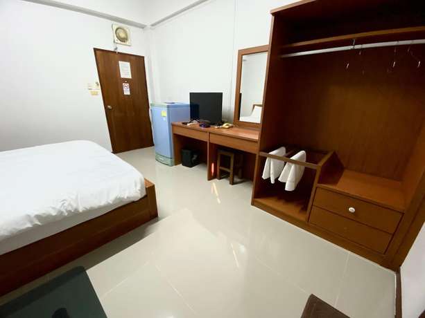 Imagen de la habitación del Hotel Jittrawadee. Foto 11