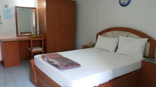 Imagen de la habitación del Hotel Jitwilai Place. Foto 2
