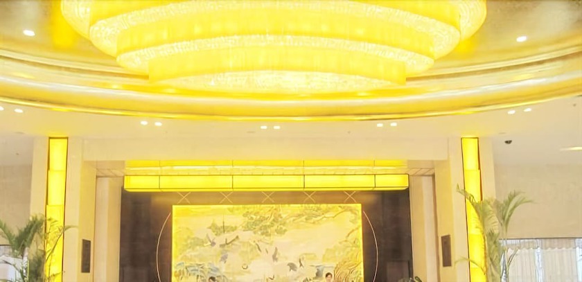 Imagen de la habitación del Hotel Jiuhuashan Center. Foto 5