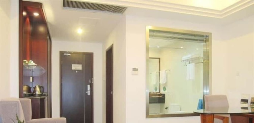 Imagen de los interiores del Hotel Jiuhuashan Center. Foto 11