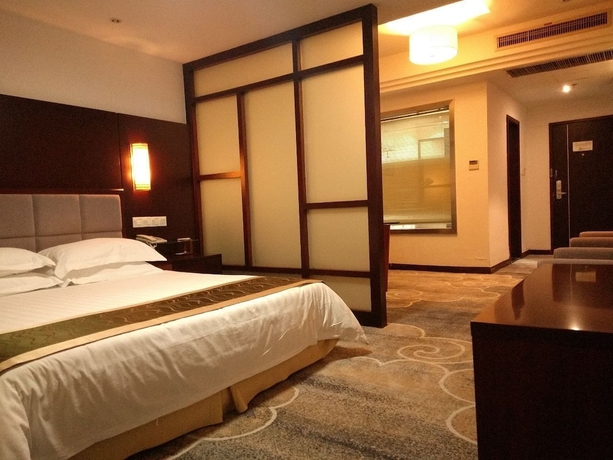 Imagen de la habitación del Hotel Jiuhuashan Center. Foto 4