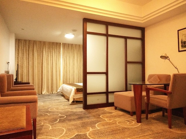 Imagen de la habitación del Hotel Jiuhuashan Center. Foto 5