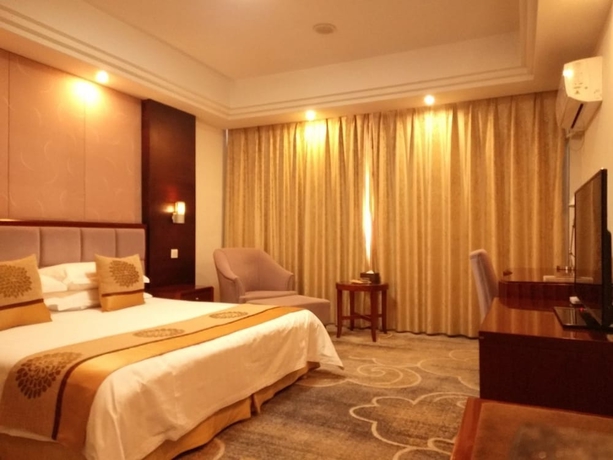 Imagen de la habitación del Hotel Jiuhuashan Center. Foto 6