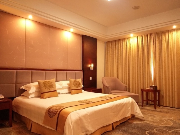 Imagen de la habitación del Hotel Jiuhuashan Center. Foto 7