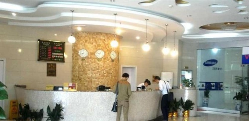 Imagen de los interiores del Hotel Jiujiang Bonnie Express Business Hotel. Foto 12