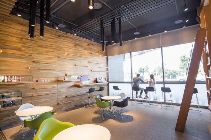 Imagen de los interiores del Hotel Jiuwu. Foto 20