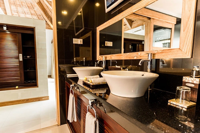 Imagen de la habitación del Hotel Jiwa Klusa Luxury Villa. Foto 13