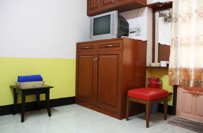 Imagen de los interiores del Hotel J.j. Apartment Klongrung. Foto 14