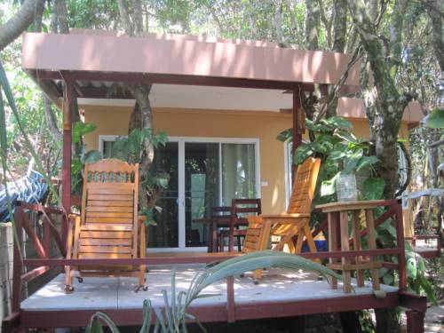 Imagen de la habitación del Hotel Jj Beach Resort. Foto 14