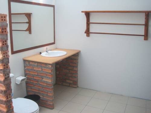 Imagen de la habitación del Hotel Jj Beach Resort. Foto 16