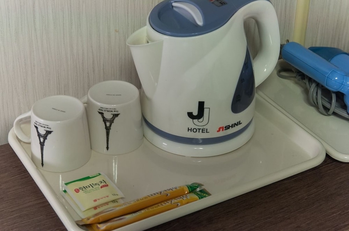 Imagen de la habitación del Hotel Jj Inn. Foto 3