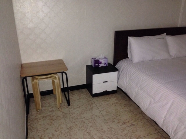 Imagen de la habitación del Hotel Jj Inn. Foto 9