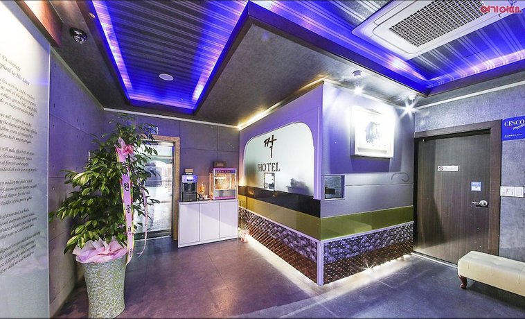 Imagen general del Hotel Jjack. Foto 1