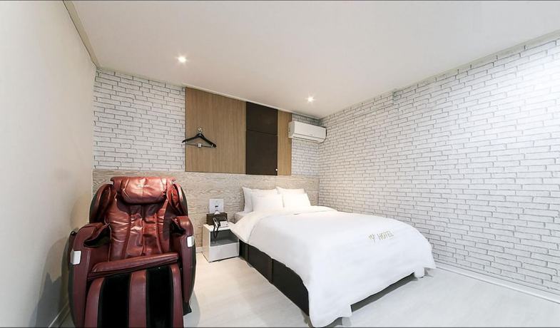 Imagen de la habitación del Hotel Jjack. Foto 6