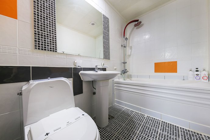 Imagen de la habitación del Hotel Jjack. Foto 10