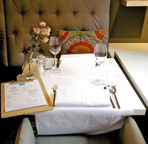 Imagen del bar/restaurante del Hotel Jl No76. Foto 5