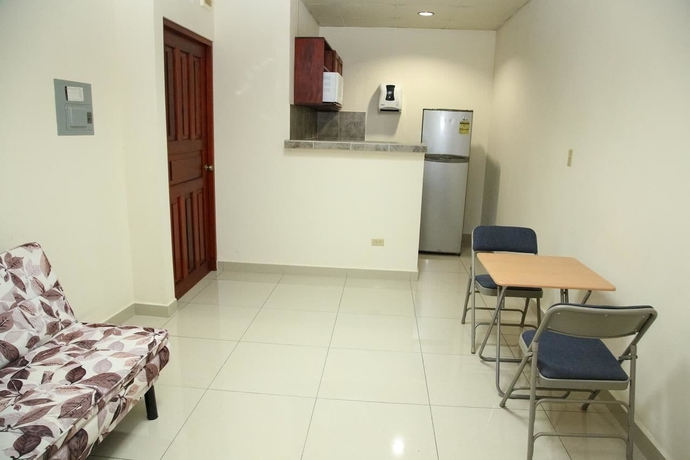 Imagen de los interiores del Hotel Jl Serracin Apart. Foto 12