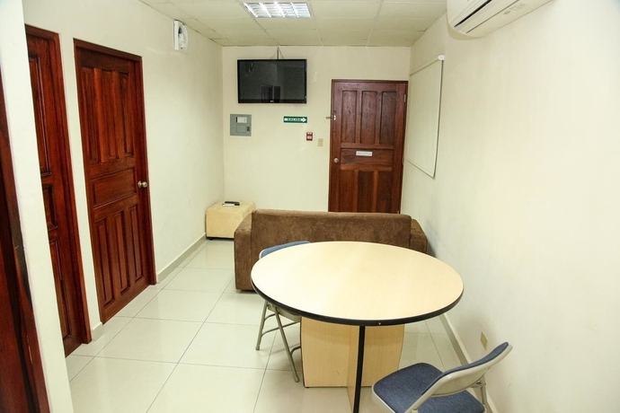 Imagen de los interiores del Hotel Jl Serracin Apart. Foto 14