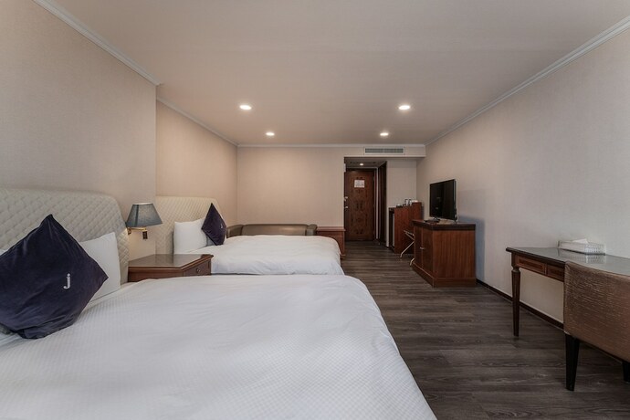 Imagen general del Hotel J-metropolis. Foto 6