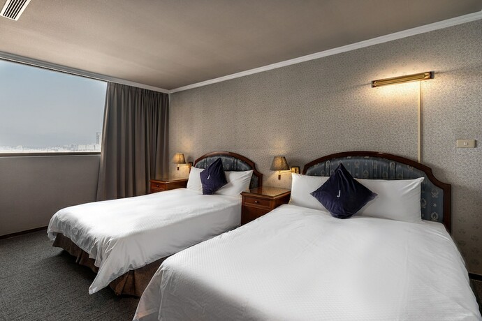 Imagen de la habitación del Hotel J-metropolis. Foto 14