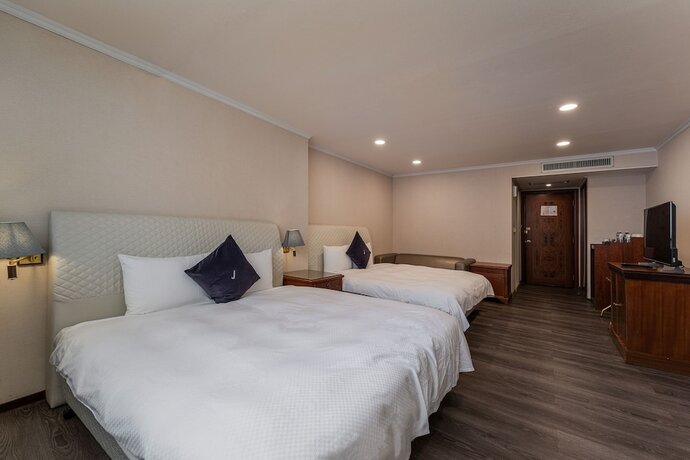 Imagen de la habitación del Hotel J-metropolis. Foto 16