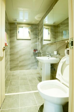 Imagen de la habitación del Hotel Jnb Family. Foto 20