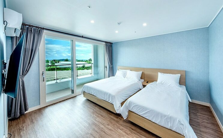 Imagen de la habitación del Hotel Jnb Family. Foto 34