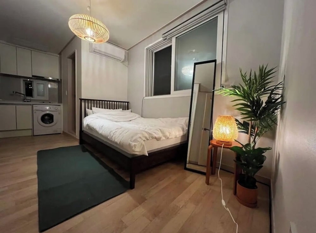 Imagen de la habitación del Hotel Jnineguesthouse. Foto 9