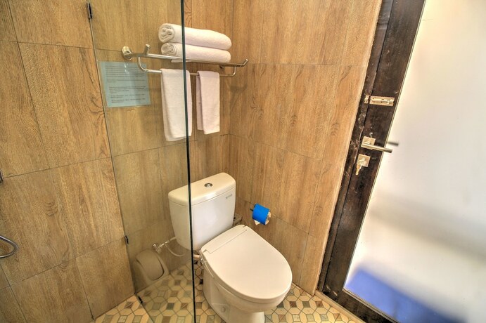 Imagen de la habitación del Hotel Jnj Guest House. Foto 28