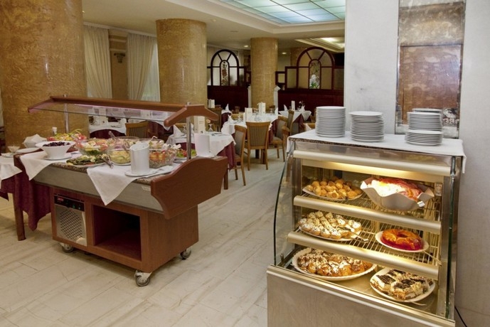 Imagen del bar/restaurante del Hotel Jo-an Beach. Foto 4