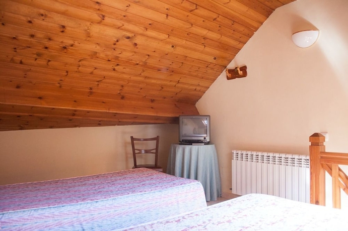 Imagen de la habitación del Hotel Joan Canejan. Foto 16