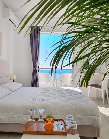 Imagen de la habitación del Hotel Joan. Foto 14