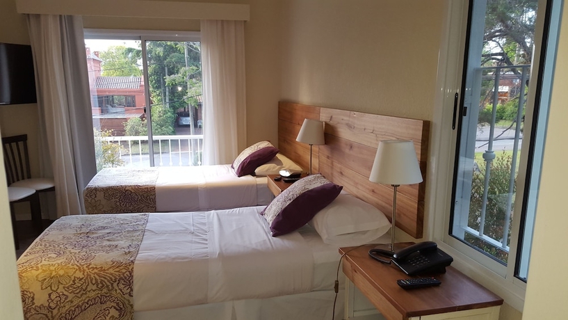 Imagen de la habitación del Hotel Joan Miró Boutique. Foto 7