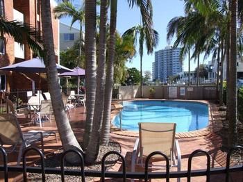 Imagen de la piscina del Hotel Joanne Apartments. Foto 14