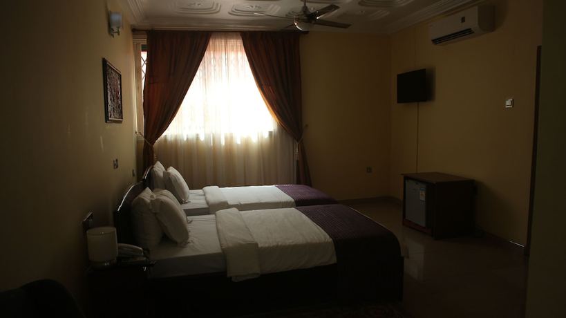 Imagen de la habitación del Hotel Jobyco. Foto 7