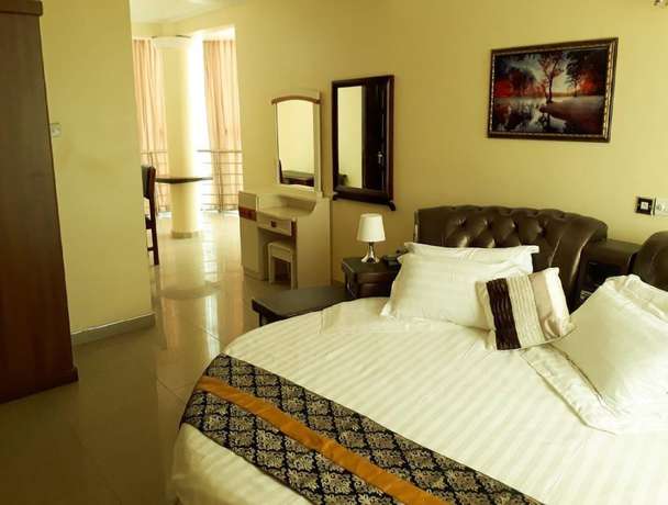 Imagen de la habitación del Hotel Jobyco. Foto 10