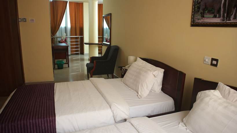 Imagen de la habitación del Hotel Jobyco. Foto 11