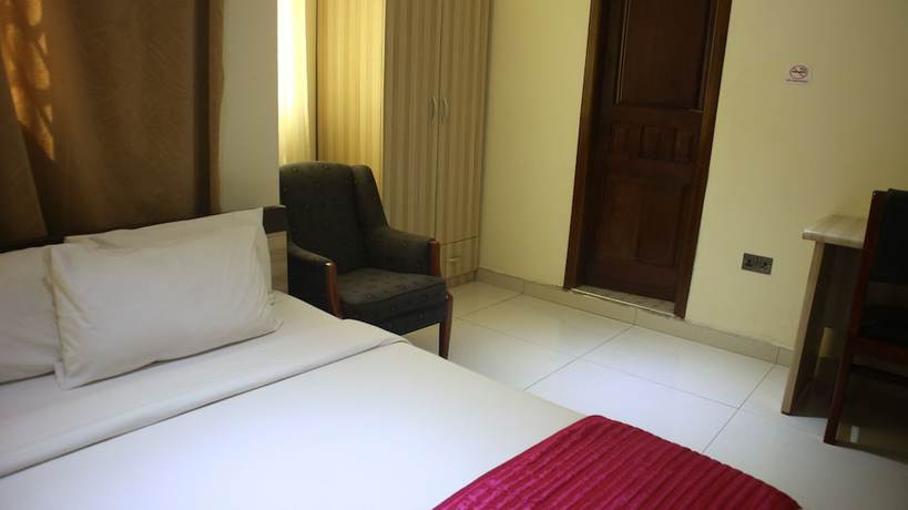 Imagen de la habitación del Hotel Jobyco. Foto 19