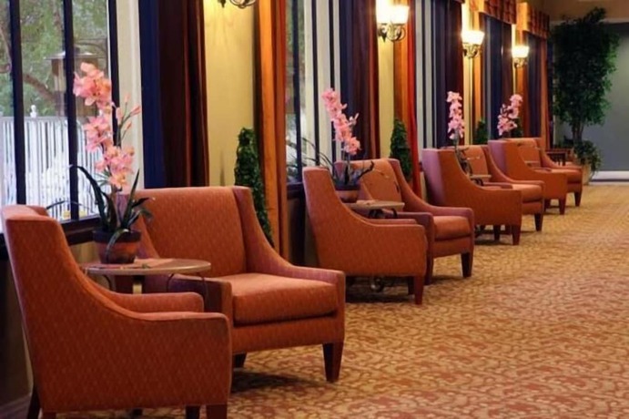 Imagen de los interiores del Hotel Jockey Club Suites. Foto 12