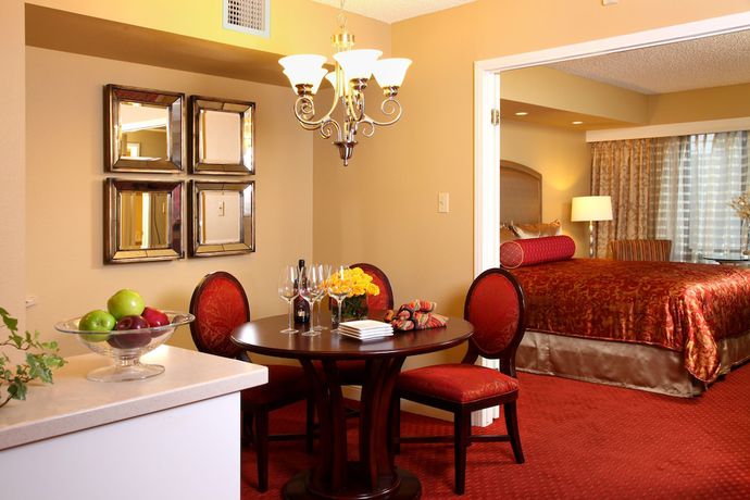 Imagen de la habitación del Hotel Jockey Club Suites. Foto 5