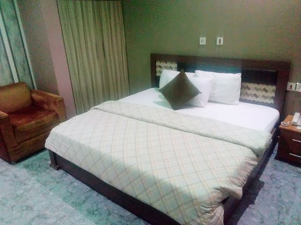 Imagen de la habitación del Hotel Joclarif. Foto 12