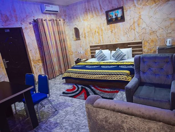 Imagen de la habitación del Hotel Joclarif. Foto 15