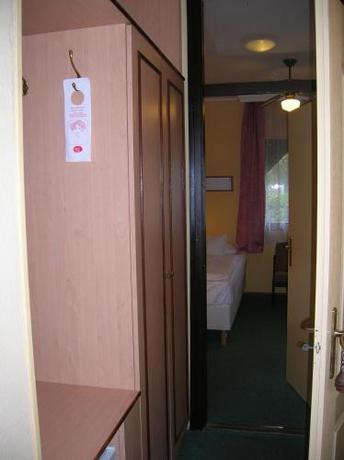 Imagen de la habitación del Hotel Jogar. Foto 6