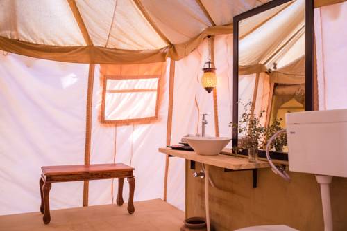 Imagen de la habitación del Hotel Joggan Jaisalmer Camp. Foto 6
