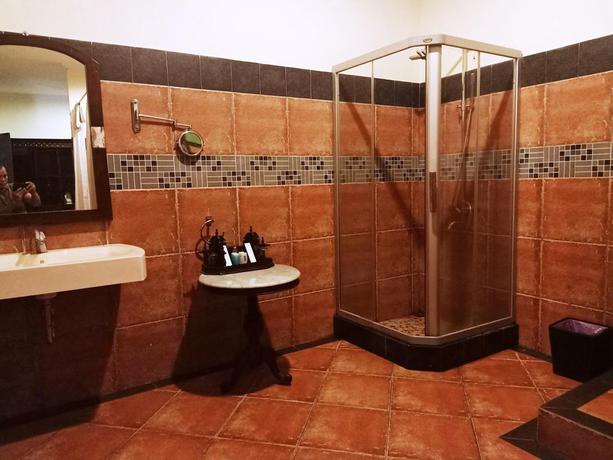 Imagen de la habitación del Hotel Joglo Plawang Boutique Villa. Foto 6