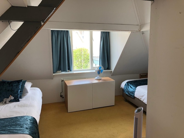 Imagen de la habitación del Hotel Johannes Vermeer. Foto 8