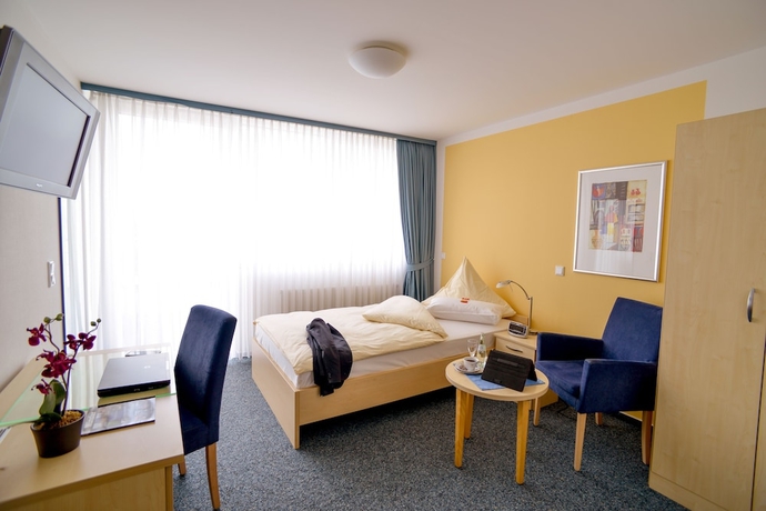 Imagen de la habitación del Hotel Johanniter Gästehaus. Foto 8