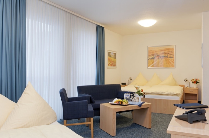 Imagen de la habitación del Hotel Johanniter Gästehaus. Foto 10