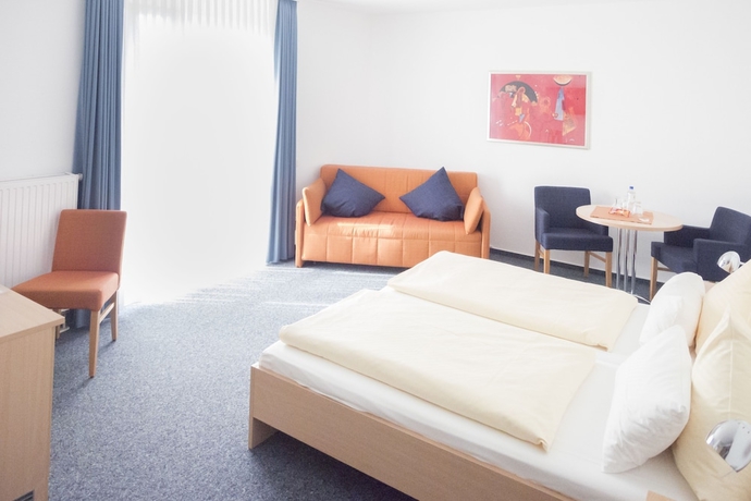 Imagen de la habitación del Hotel Johanniter Gästehaus. Foto 14