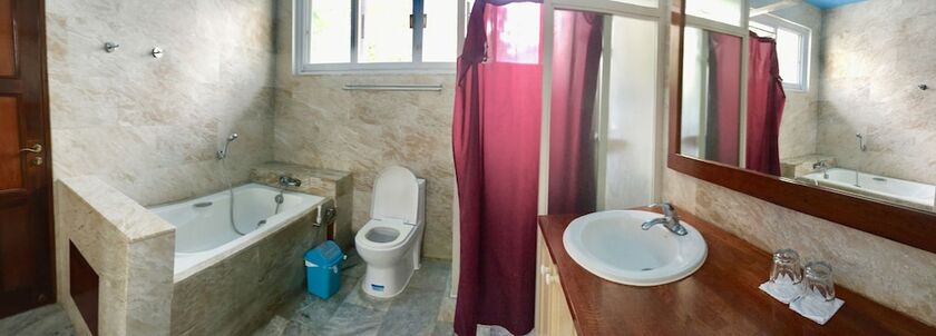 Imagen de la habitación del Hotel Johan's Beach and Dive Resort. Foto 12
